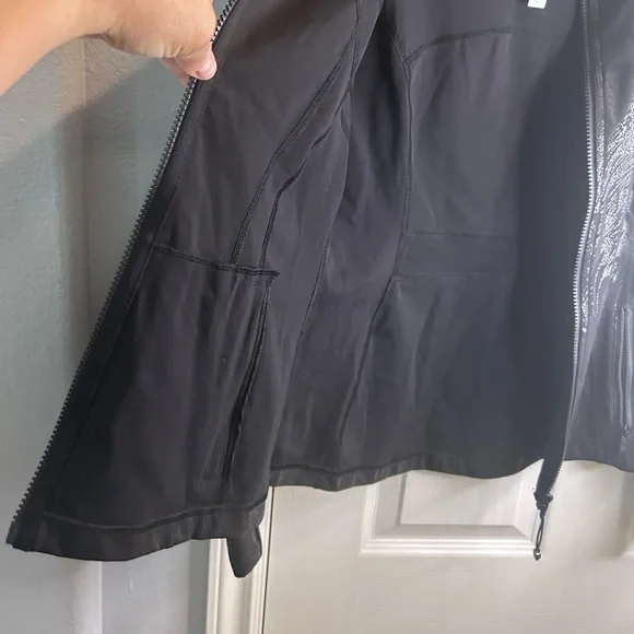 🖤”Lululemon” Black Jacket with Standing Collar and Tailored Fit w/ Pockets🖤 - Picture 12 of 17